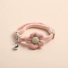 Cargar imagen en el visor de la galería, Collar Sweet flower para gatos - Gatufy