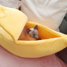 Cargar imagen en el visor de la galería, Cama Banana Sleep para gatos - Gatufy