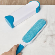 Cargar imagen en el visor de la galería, Cepillo quitapelos Magic - Gatufy