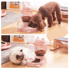 Cargar imagen en el visor de la galería, Dispensador de comida y agua por gravedad 2.2 L para gatos - Gatufy