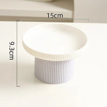 Cargar imagen en el visor de la galería, Comedero cuenco ergonómico de cerámica antideslizante Japandi para gatos
