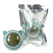 Cargar imagen en el visor de la galería, Bola de catnip hierba gatera giratoria CatRoll para pared
