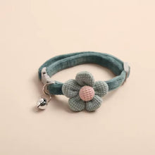 Cargar imagen en el visor de la galería, Collar Sweet flower para gatos - Gatufy
