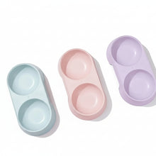 Cargar imagen en el visor de la galería, Comedero doble para gatos Colours
