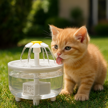 Cargar imagen en el visor de la galería, Fuente dispensador de agua automática recirculante SunFlower para gatos
