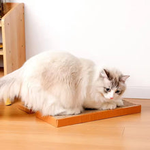 Cargar imagen en el visor de la galería, Tabla de rascar RascaMouse de cartón para gatos - Gatufy
