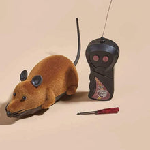 Cargar imagen en el visor de la galería, Ratón teledirigido Ratatouille para gatos - Gatufy
